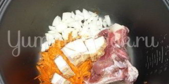 Рецепт горохового супа с копченостями из мультиварки