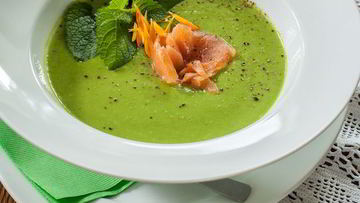 Рецепт Горохового супа с копченым лососем