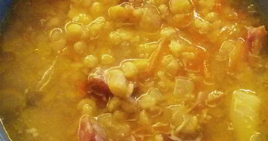 Рецепт Горохового супа с копчеными ребрами
