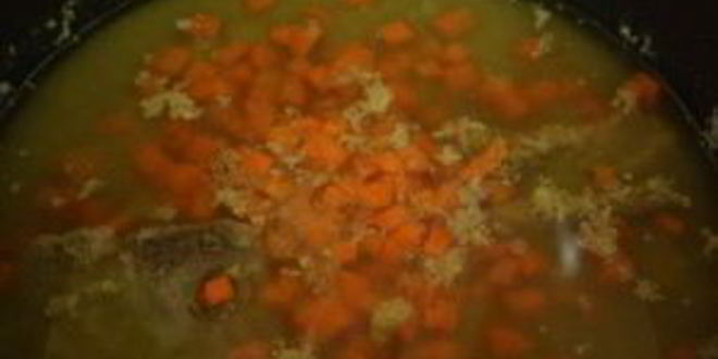 Рецепт горохового супа с мясом в мультиварке