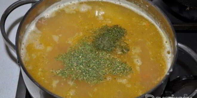 Рецепт горохового супа с тушенкой