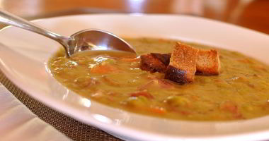 Рецепт Простого горохового супа с копченостями