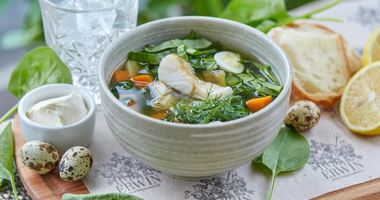 Рецепт Холодника с копченым судаком и сметаной