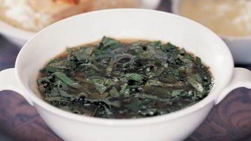 Рецепт Лукового супа с курицей и шпинатом