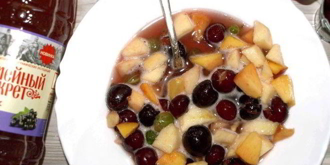 Рецепт фруктово-ягодной окрошка