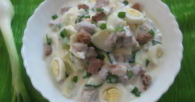 Рецепт Окрошки на кефире с овощами, перепелиными яйцами и мясом