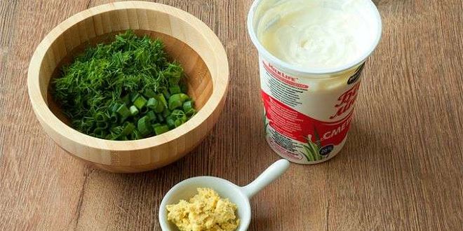 Рецепт окрошки на сметане и минеральной воде