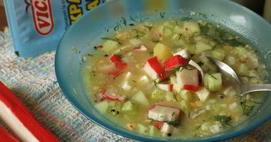 Рецепт Окрошки с крабовыми палочками