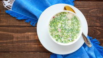 Рецепт Окрошки с минеральной водой, кефиром и морковью