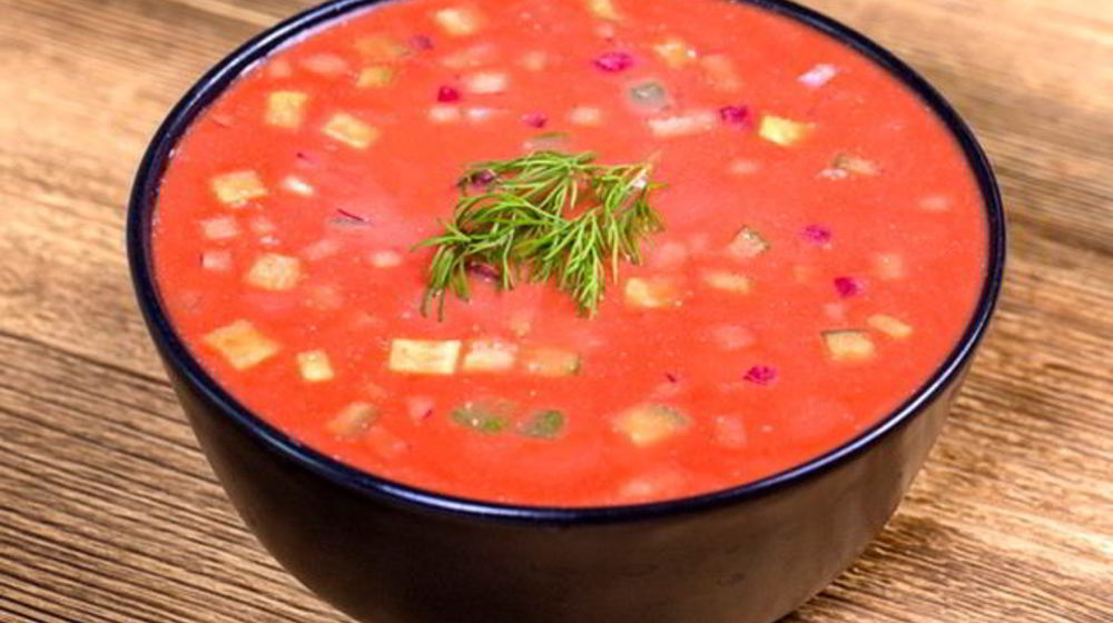 Как приготовить пикантную окрошку с килькой в томатном соусе