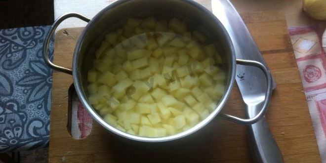 Рецепт сельдереевой окрошки на кефире