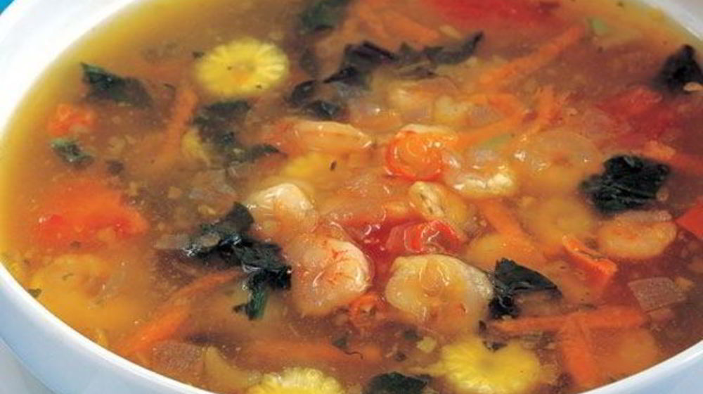 Как приготовить ароматный овощной суп с креветками
