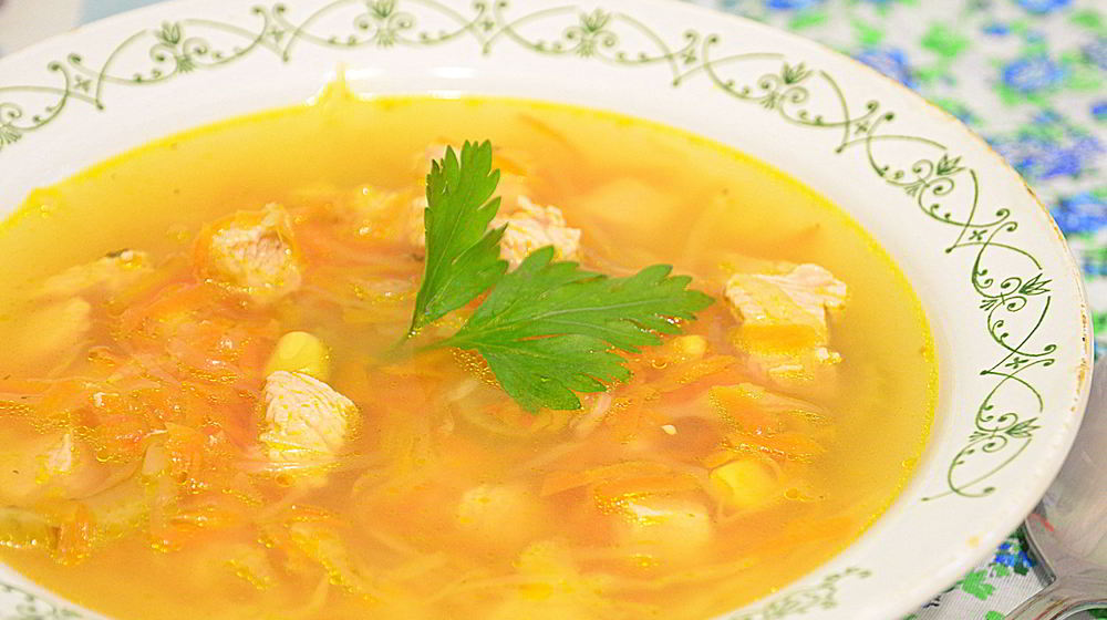 Как приготовить куриный суп с овощами и сметаной