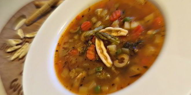 Рецепт минестроне со спаржей и артишоками