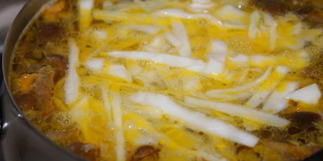 Рецепт овощного супа с грибами и баклажаном