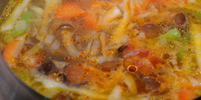 Рецепт овощного супа с грибами и баклажаном