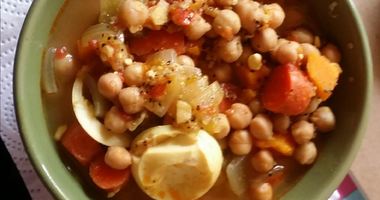 Рецепт Овощного супа с кус-кусом и вареными яйцами