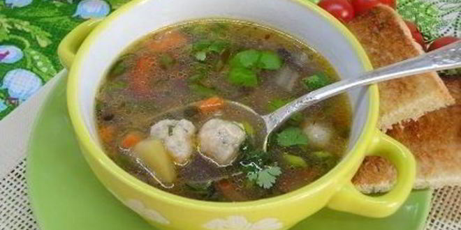 Рецепт овощного супа с сырными шариками