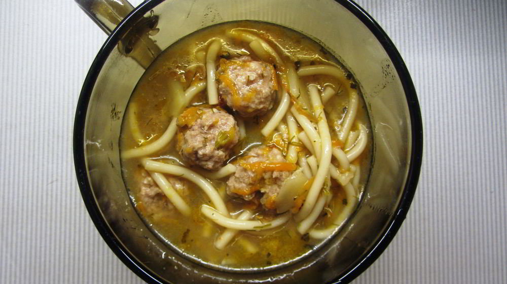 Как приготовить суп с вермишелью, овощами и фрикадельками