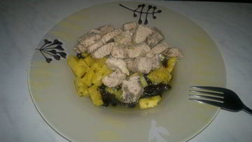 Рецепт Бобовой похлебки с индейкой, ананасом и сельдереем