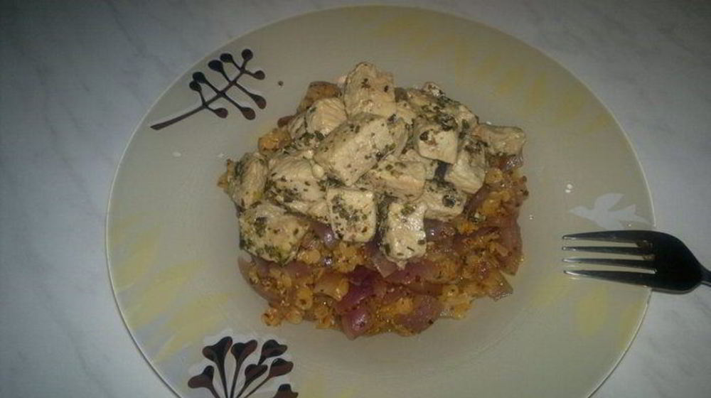 Как приготовить густую чечевичную похлебку с луком и горчицей и тушеная свинина по-деревенски