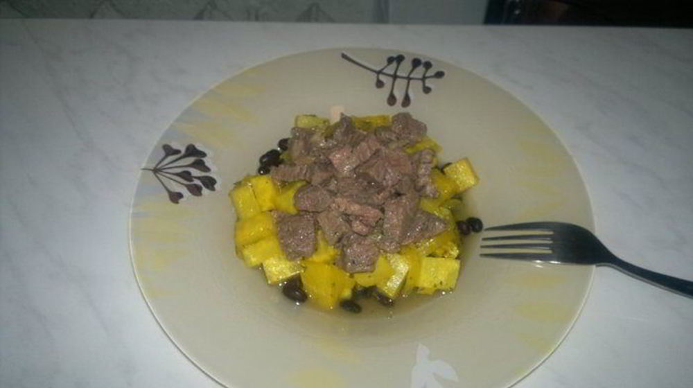 Как приготовить похлебку из черной фасоли с корнем сельдерея и ананасом, говядина в насыщенном бульоне