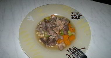 Рецепт Похлебки с индюшачьими желудочками, бедром и овощами