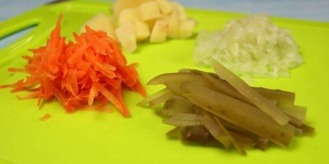 Рецепт рассольника с пшеном