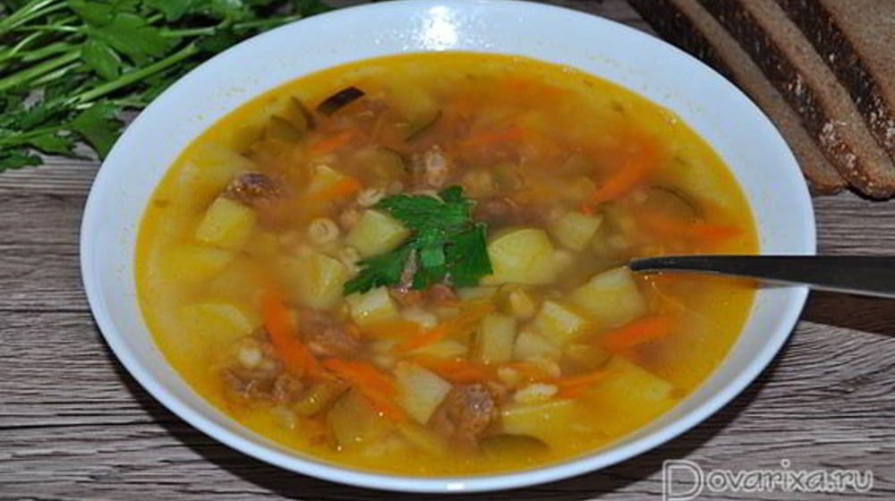 Как приготовить рассольник с тушенкой