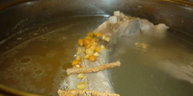 Рецепт бабушкиных щей из квашеной капусты с горохом