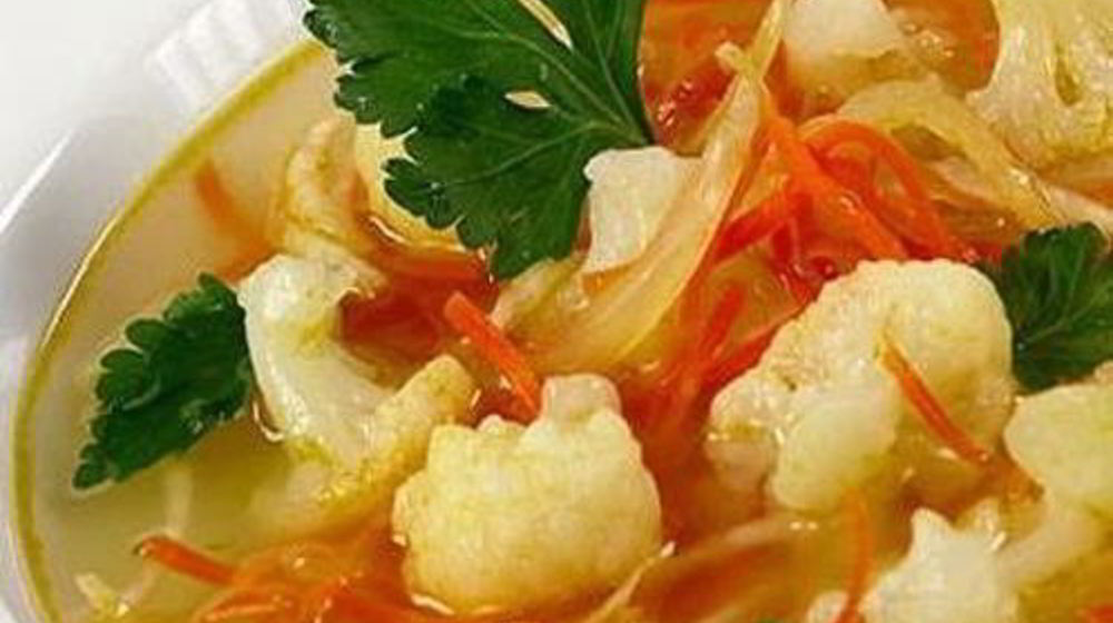 Как приготовить оранжевые щи с цветной капустой