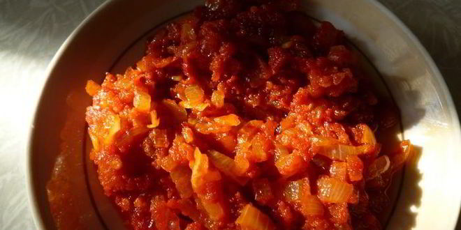 Рецепт щей из свежей капусты с солеными помидорами