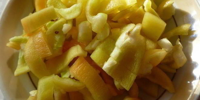 Рецепт щей из свежей капусты с солеными помидорами