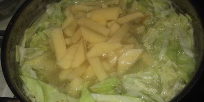 Рецепт щей на курином бульоне с шампиньонами