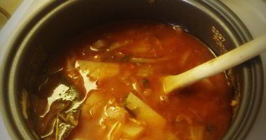 Рецепт Щей с кислой капустой в мультиварке