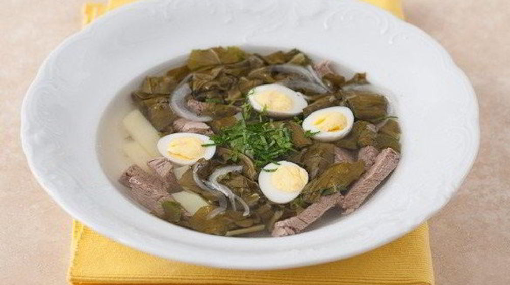 Как приготовить щи щавелевые с говядиной и перепелиными яйцами