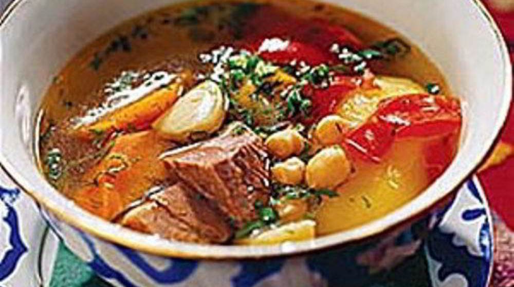 Как приготовить шурпу из свинины на костре