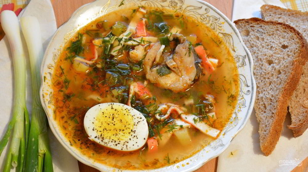 Как приготовить рыбную солянку с крабовыми палочками