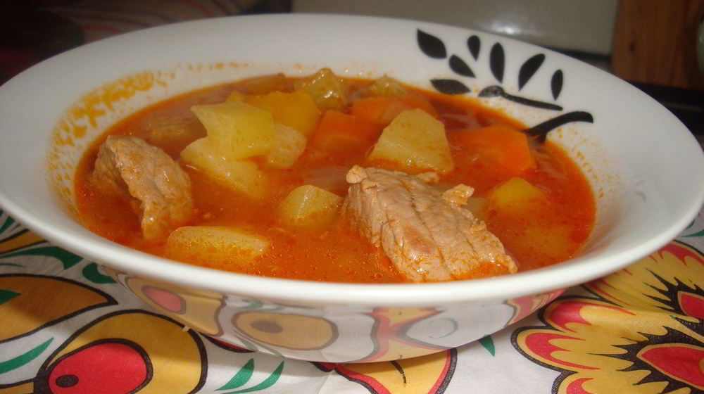 Как приготовить суп из говядины в мультиварке