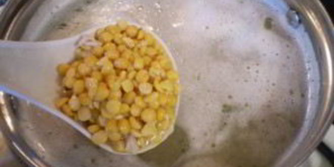 Рецепт горохового супа-пюре с гренками