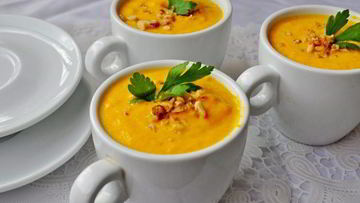 Рецепт Морковна-сливочного суп-пюре с карри и ананасами