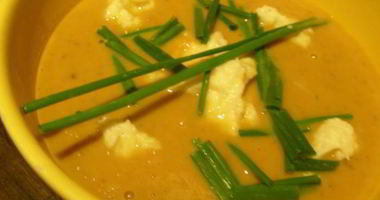 Рецепт Нежного крема-супа из каштанов с красным вином и пюре из сельдерея