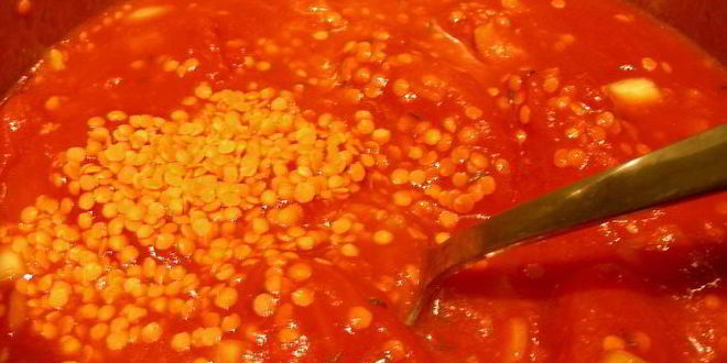 Рецепт супа-пюре из чечевицы и нута с помидорами