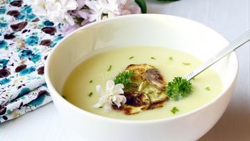 Рецепт Супа пюре из молодых кабачков со сливками и картошкой