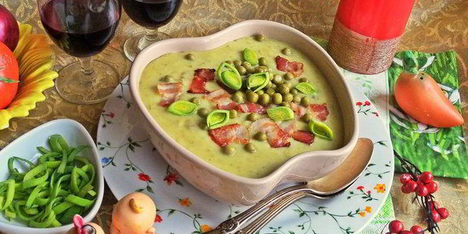 Рецепт супа-пюре картофельного с горошком и беконом