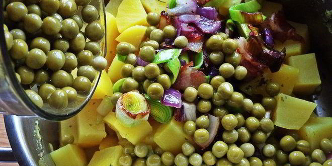 Рецепт супа-пюре картофельного с горошком и беконом