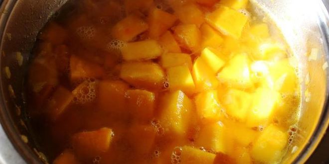 Рецепт тыквенного супа-пюре с миндальным ароматом