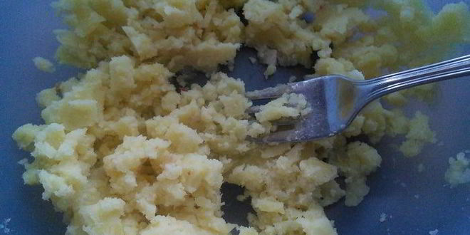 Рецепт супа с копчеными колбасками и зеленой капустой