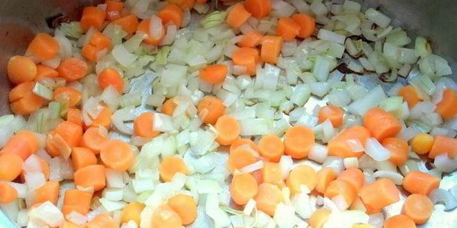 Рецепт супа с сезонными бобовыми