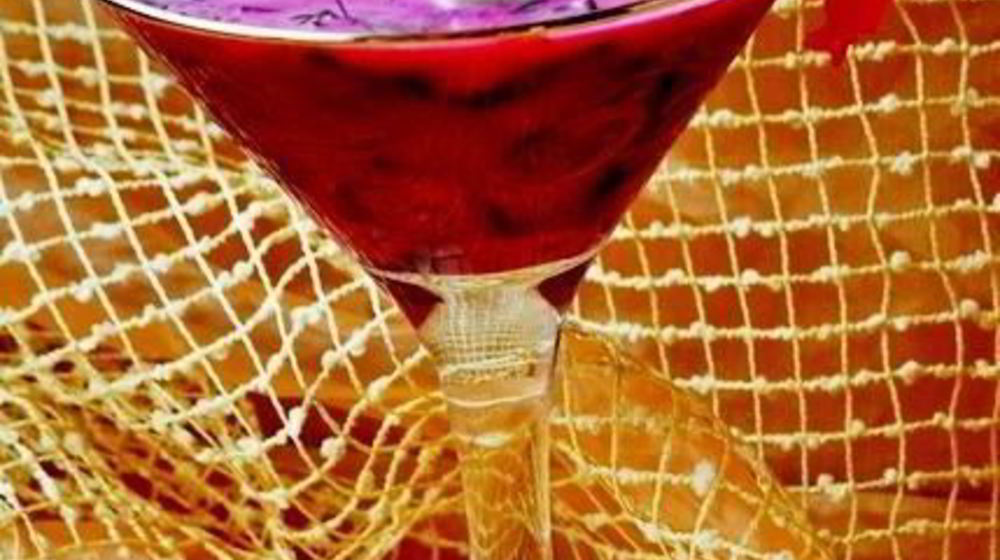 Как приготовить холодный свекольник с креветками